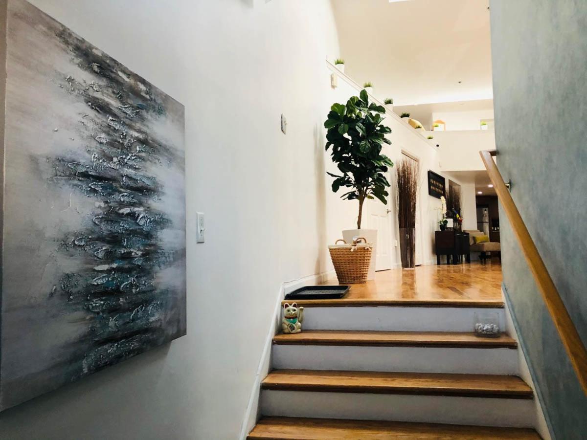 Updated Amazing Bi -Level Condo Minutes From Water Views Of New York City Норт-Берген Экстерьер фото